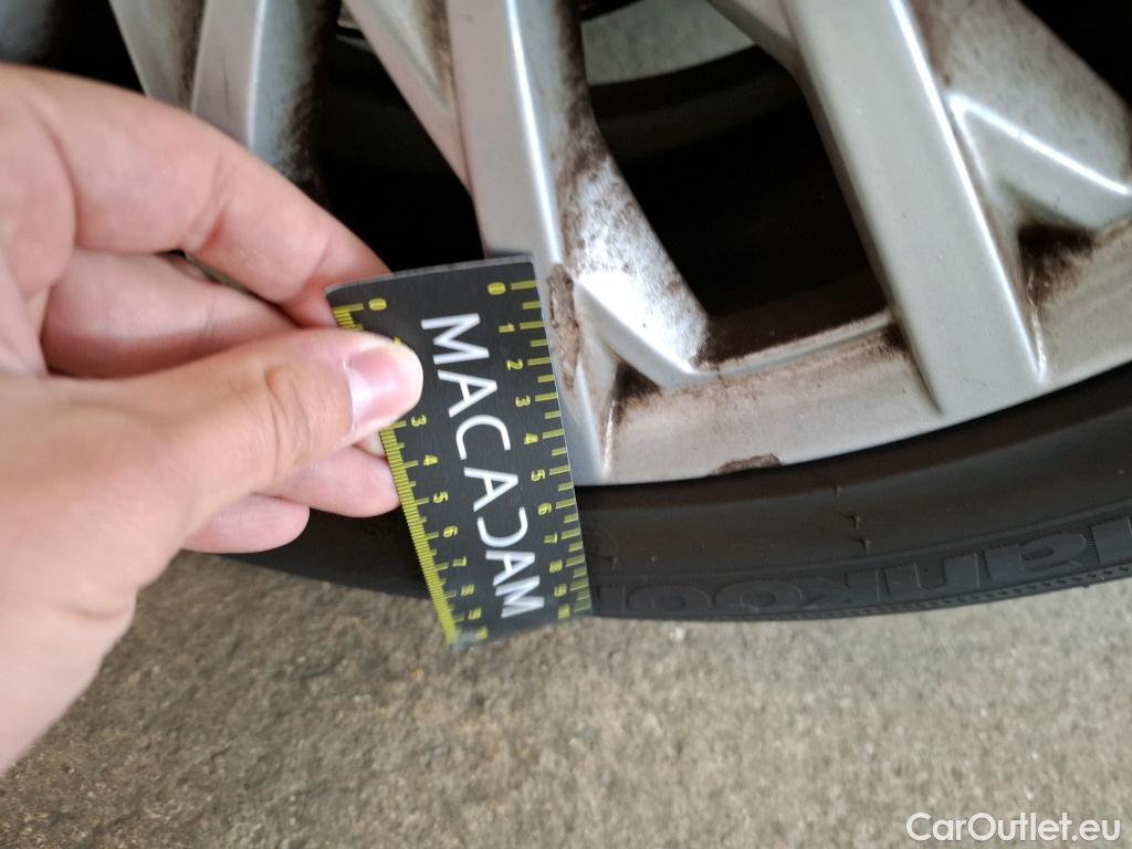  Fiat  500 FIAT   2015  3P  Berline Hybrid 10 BSG 70 ch Dolcevita #18