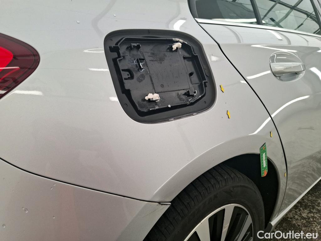  Mercedes  A-Klasse MERCEDES-BENZ Classe A Compact  2018  5P  Berline A 250 e Business Line 8GDCT #1