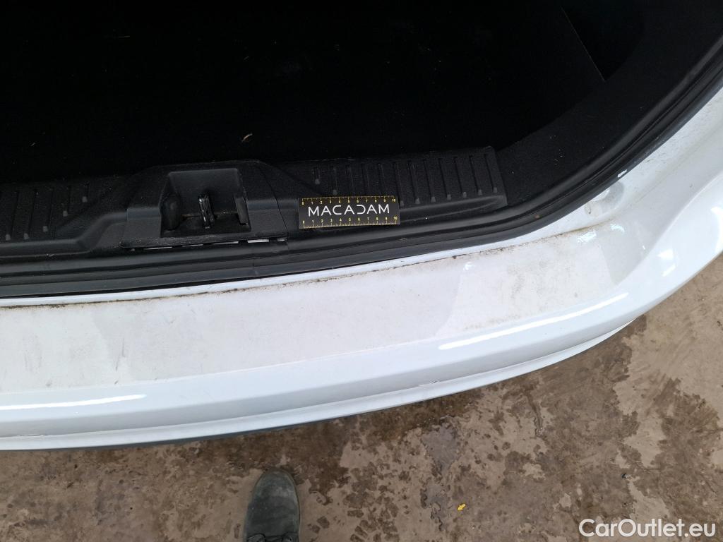  Ford  Fiesta FORD  5p Berline 1.1 70PS BUSINESS #14