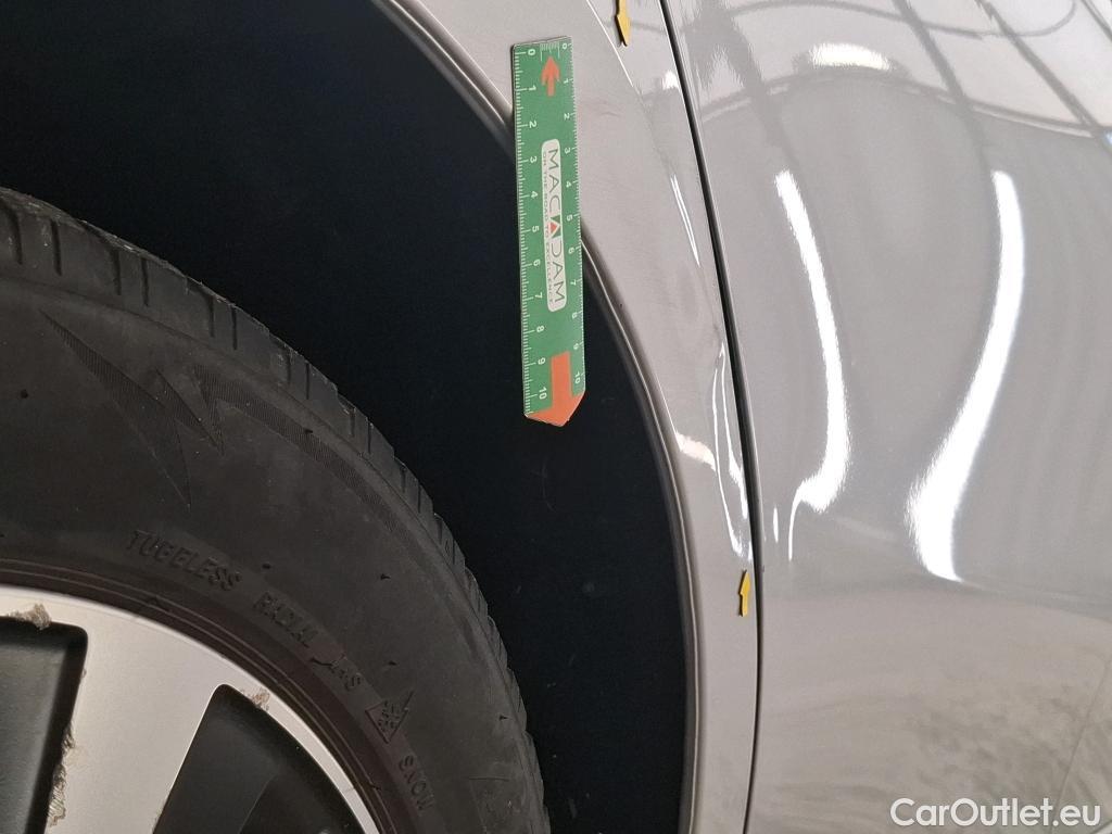  Mercedes  A-Klasse MERCEDES-BENZ Classe A Compact  2018  5P  Berline A 250 e Business Line 8GDCT #3