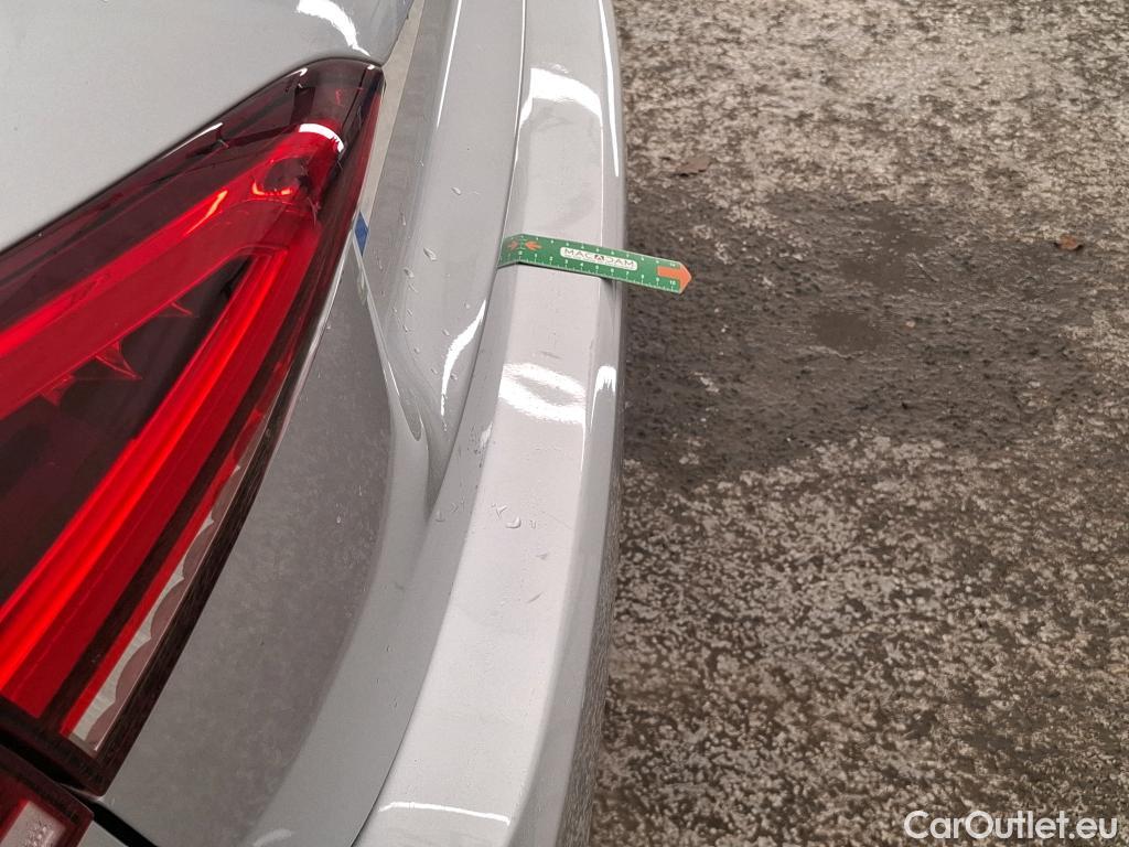  Mercedes  A-Klasse MERCEDES-BENZ Classe A Compact  2018  5P  Berline A 250 e Business Line 8GDCT #13