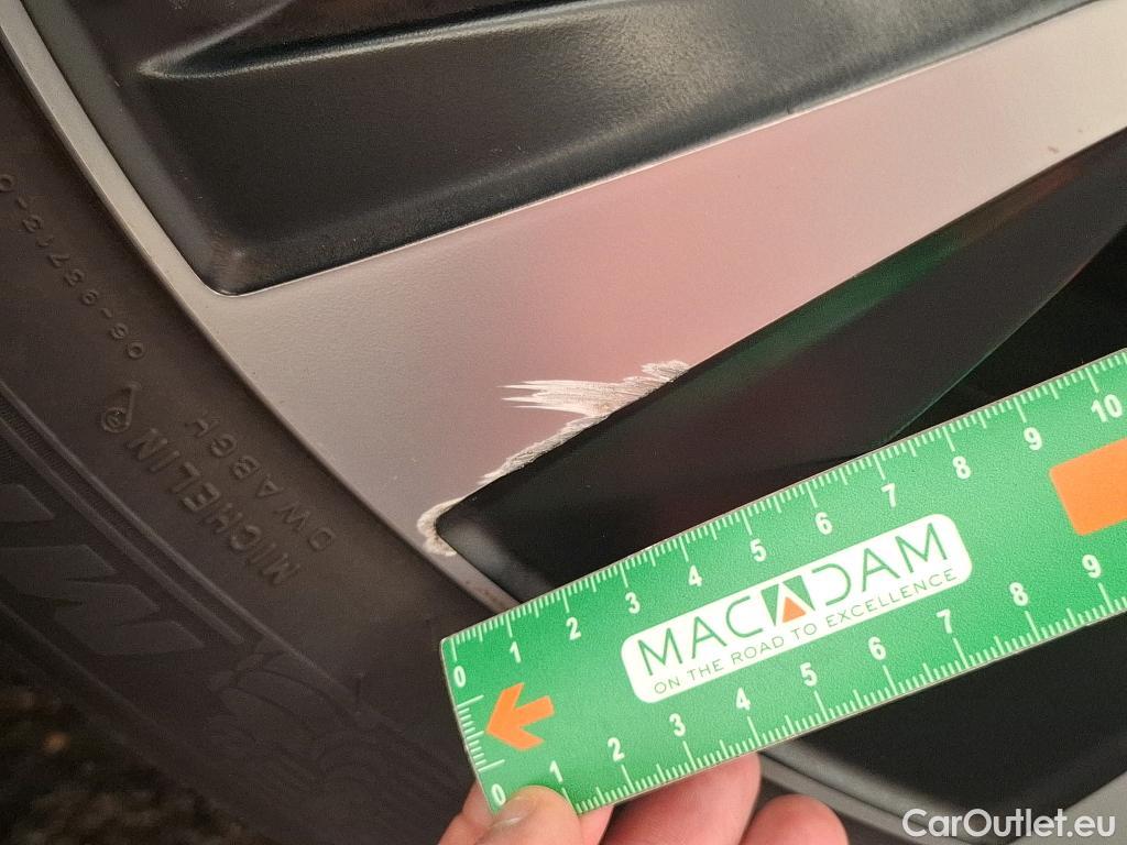  Mercedes  A-Klasse MERCEDES-BENZ Classe A Compact  2018  5P  Berline A 250 e Business Line 8GDCT #46