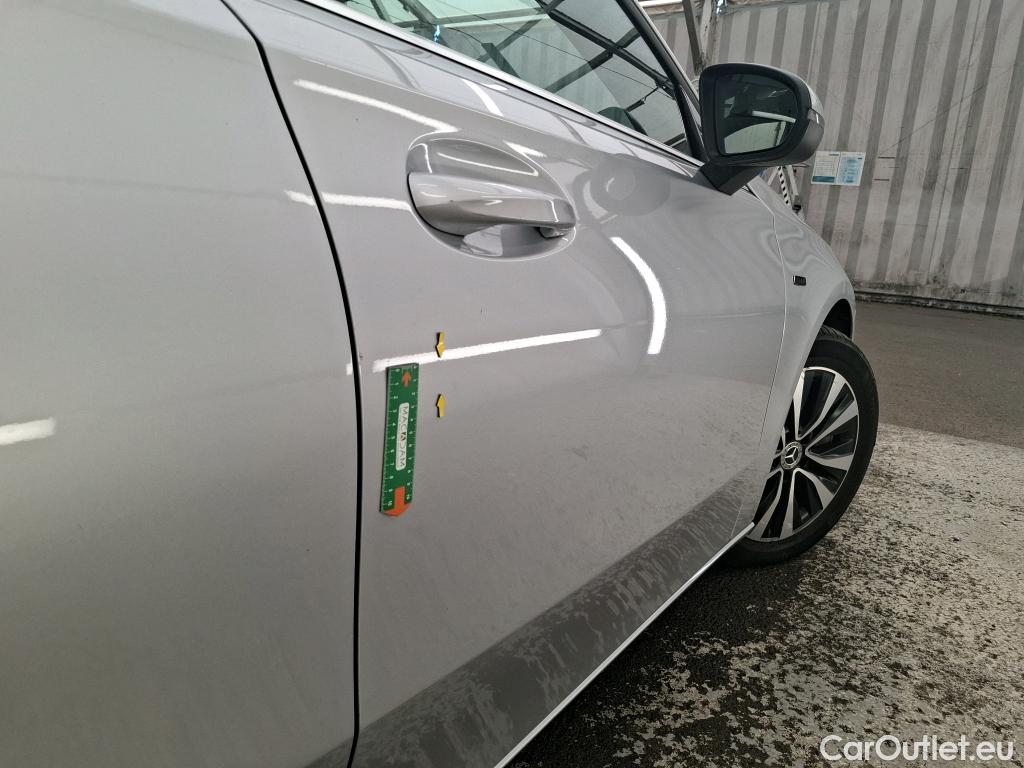  Mercedes  A-Klasse MERCEDES-BENZ Classe A Compact  2018  5P  Berline A 250 e Business Line 8GDCT #55