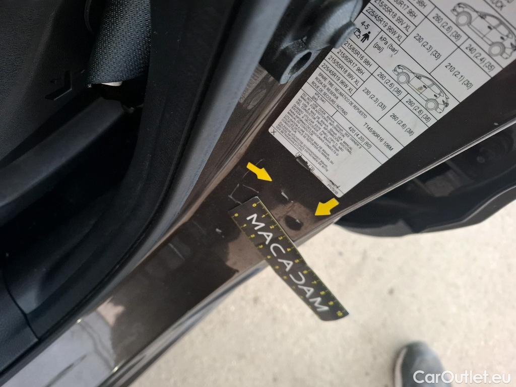  Nissan  Qashqai NISSAN  / 2017 / 5P / Crossover 1.5 DCI 115 Business Edition #4