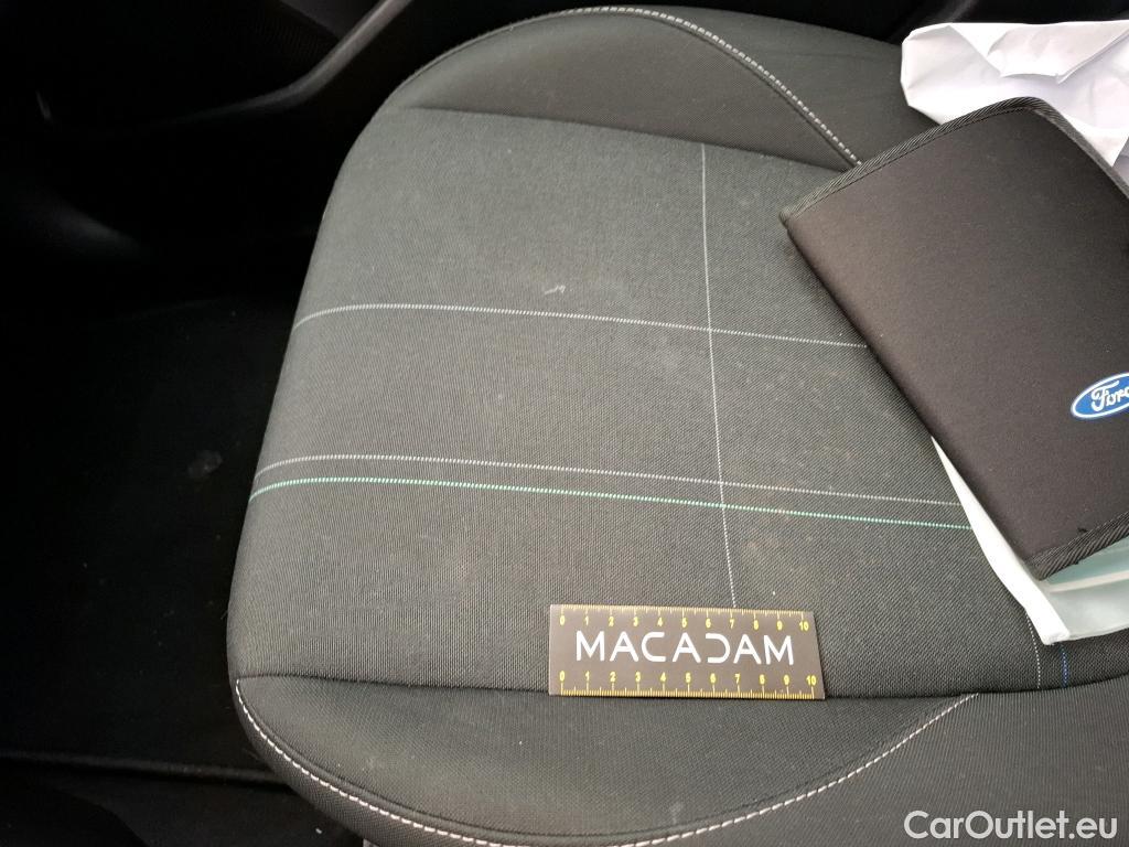  Ford  Fiesta FORD  5p Berline 1.1 70PS BUSINESS #47