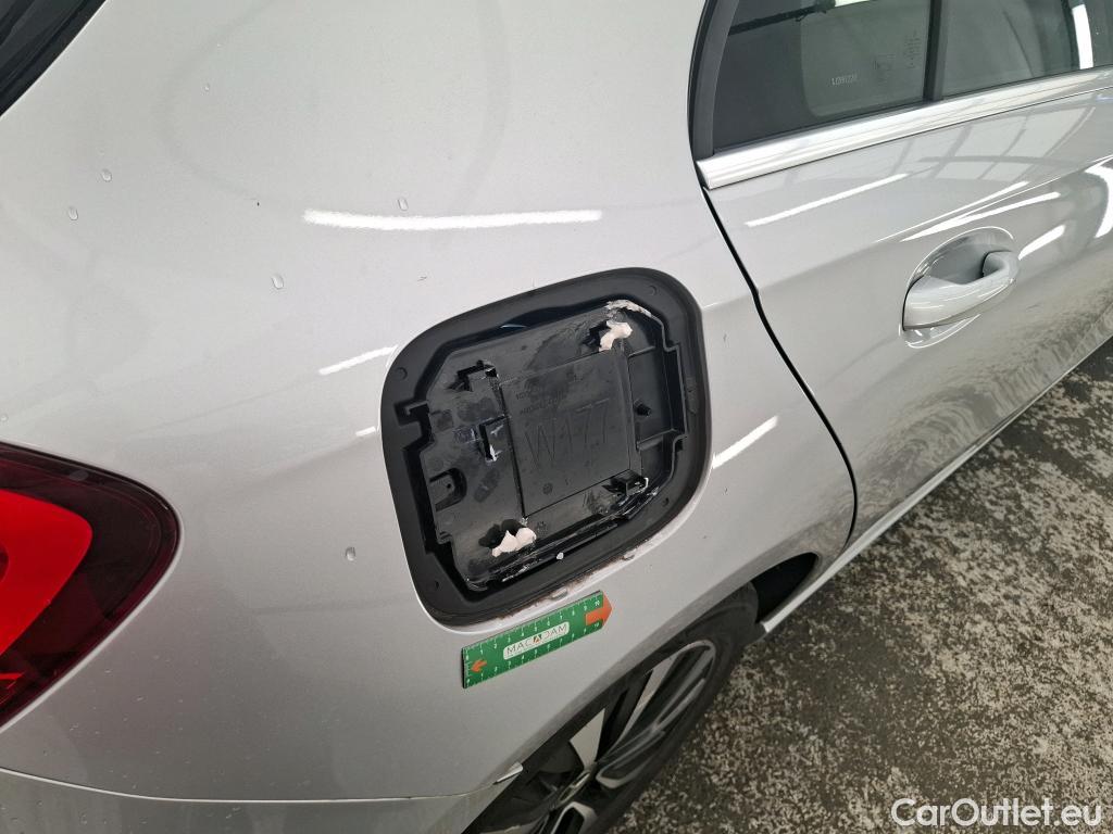  Mercedes  A-Klasse MERCEDES-BENZ Classe A Compact  2018  5P  Berline A 250 e Business Line 8GDCT #59