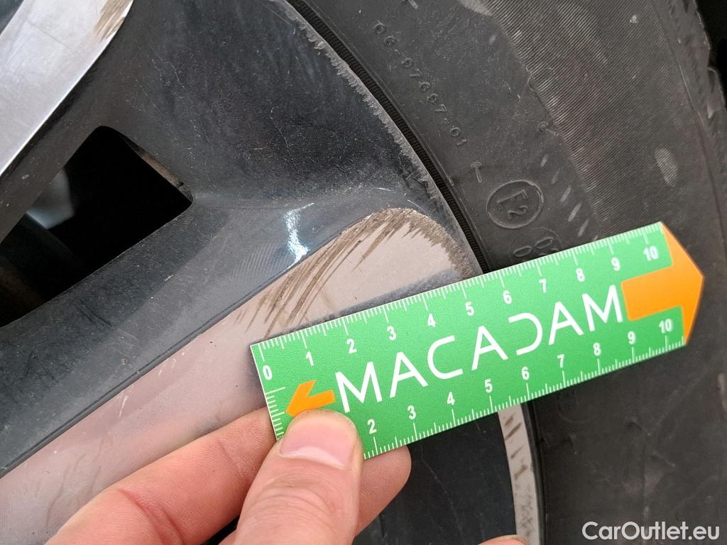  Citroen  C4 Grand Picasso /Spacetourer Shine 1.5 BlueHDi 130CV BVA8 E6d Vo Repeint en Rouge / Teinte SIV Blanc Banquise. #23