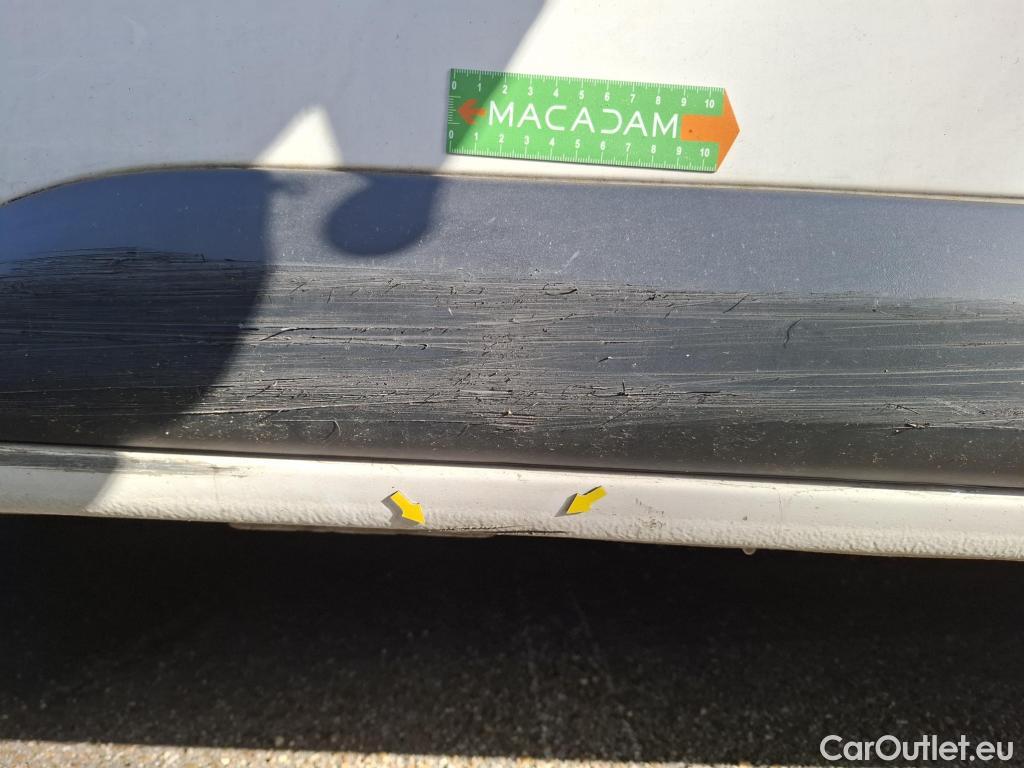  Peugeot  Expert  Fourgon Premium L2 1.5 HDi 120CV BVM6 E6d #17