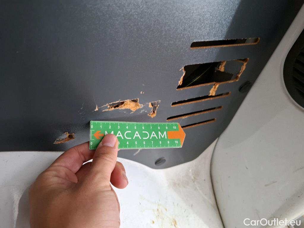  Peugeot  Expert  Fourgon Premium L2 1.5 HDi 120CV BVM6 E6d #48