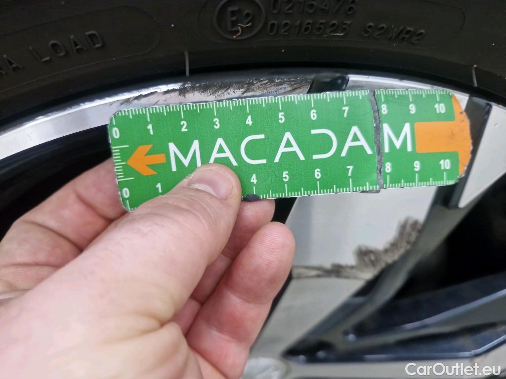  Peugeot  3008  Allure Business 1.2 PureTech 130CV BVA8 E6d #28