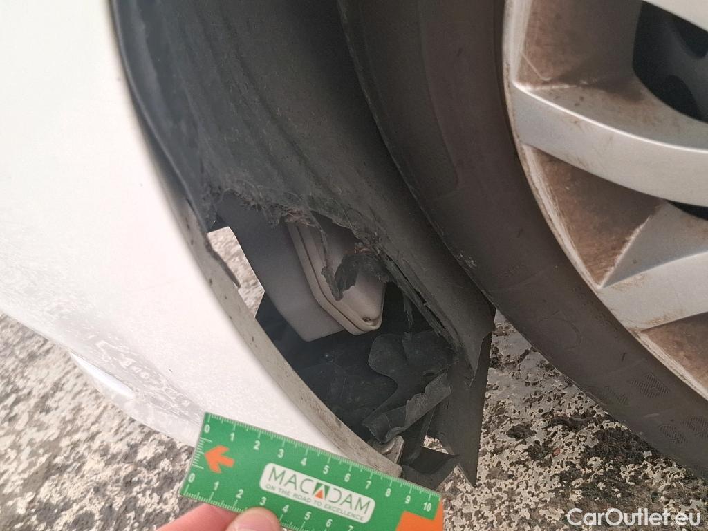  Renault  Clio  IV Air MediaNav 1.5 dCi 90CV BVM5 E6 #56