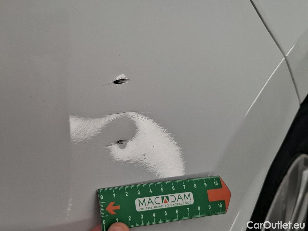  Renault  Clio  IV Air MediaNav 1.5 dCi 90CV BVM5 E6 #10