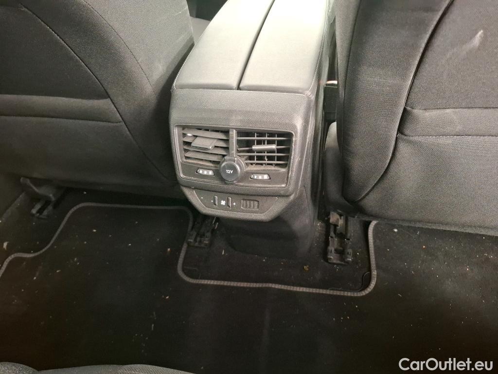  Peugeot  5008  Style 1.5 HDi 130CV BVA8 7 Sieges E6d #1