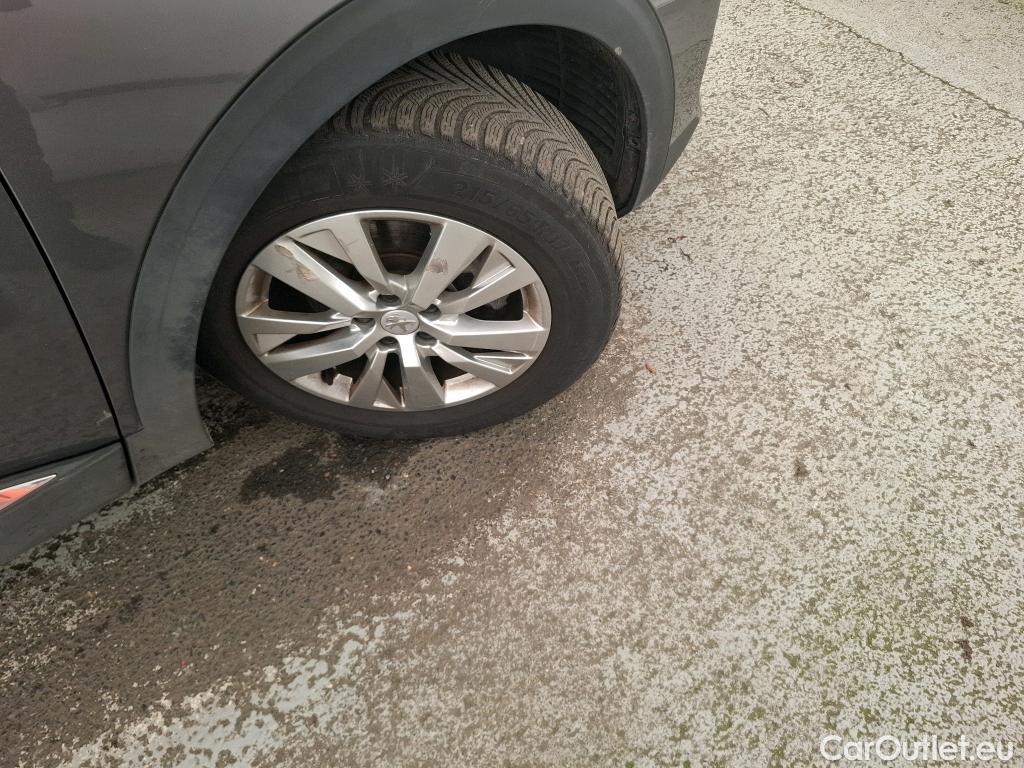  Peugeot  5008  Style 1.5 HDi 130CV BVA8 7 Sieges E6d #5