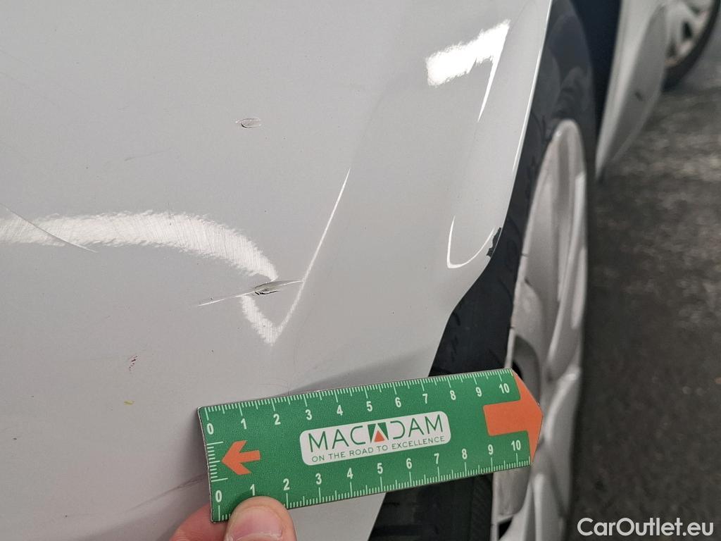  Renault  Clio  IV Air MediaNav 1.5 dCi 90CV BVM5 E6 #12