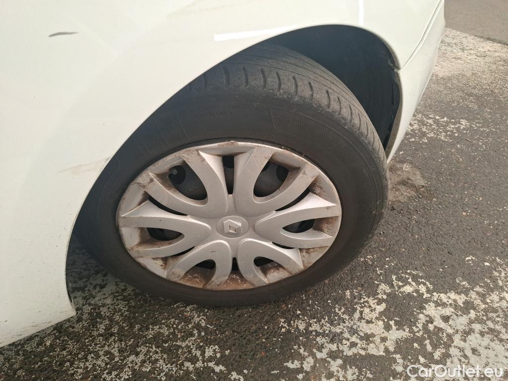  Renault  Clio  IV Air MediaNav 1.5 dCi 90CV BVM5 E6 #70