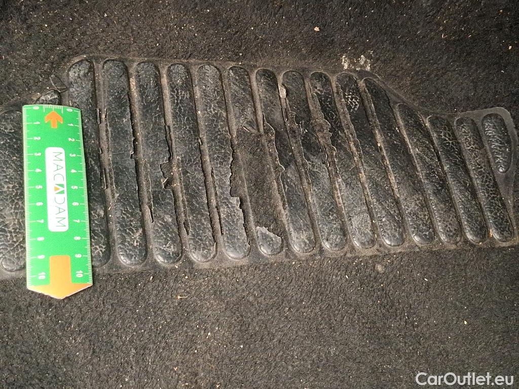  Renault  Clio  IV Air MediaNav 1.5 dCi 90CV BVM5 E6 #2