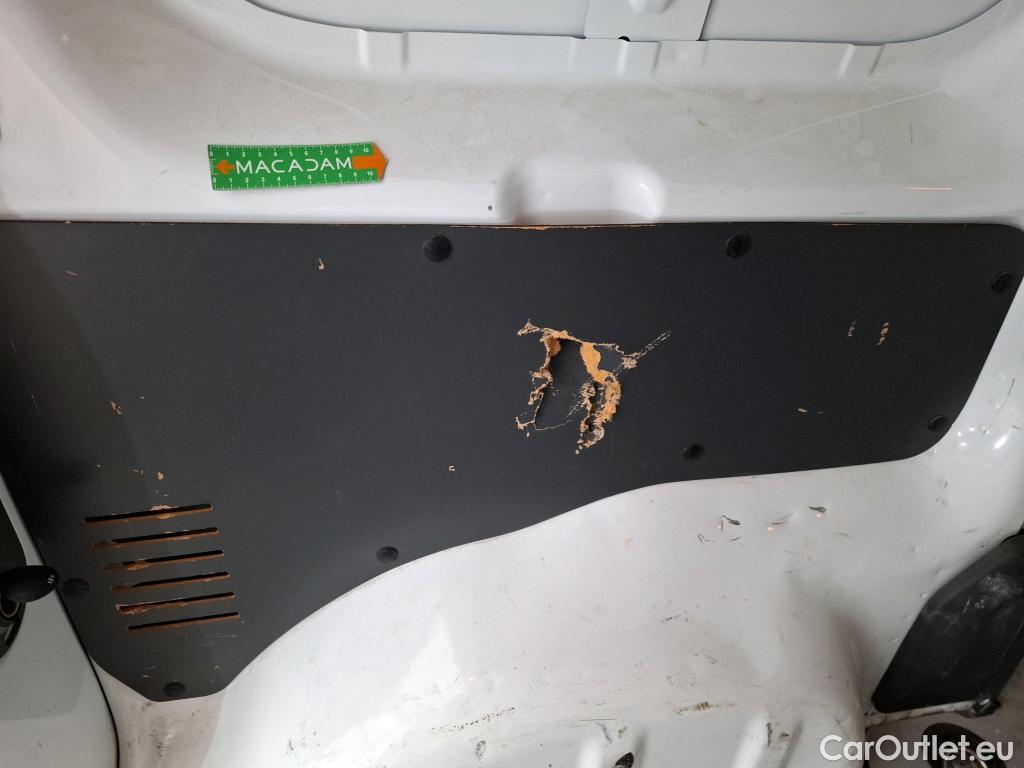  Peugeot  Expert  Fourgon Premium L2 1.5 HDi 120CV BVM6 E6d #45