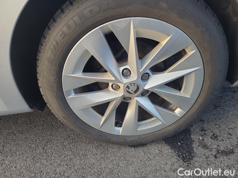  Skoda  Octavia  Combi (NX3)(2020) Oct.Combi 1.5TSI 110 Style #18