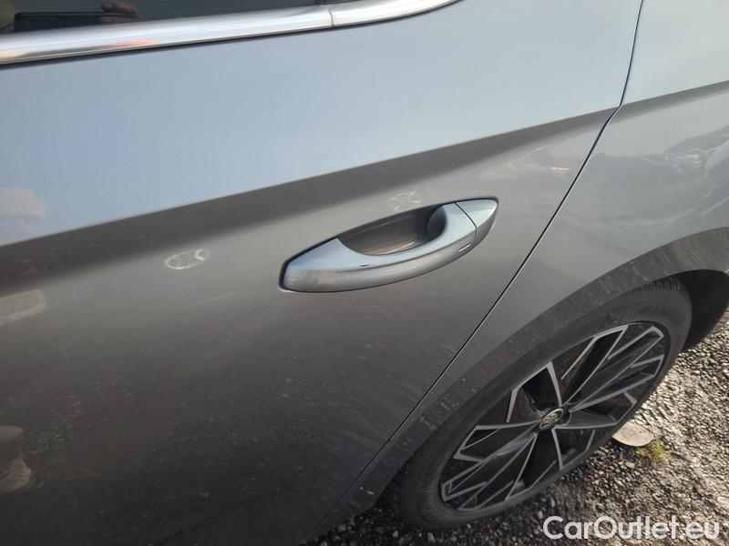  Skoda  Superb  (3V3)(2015) Supe.FL2.0TDI 110 L&K AT #7