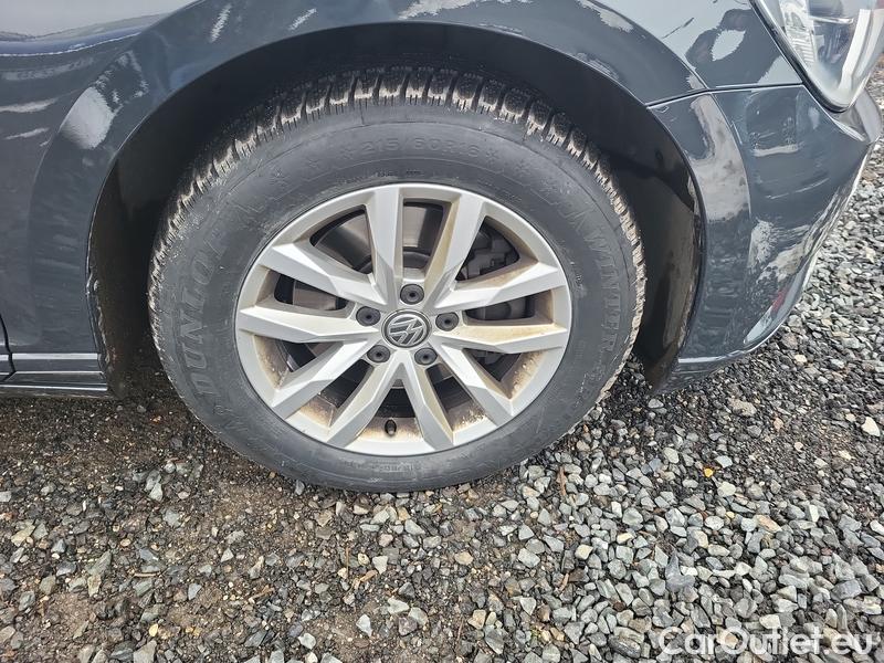  Volkswagen  Passat  7 (2014)  2.0TDI110 CL DSG #15