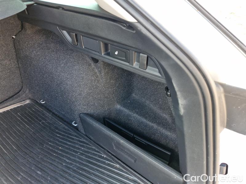  Skoda  Octavia  Combi (NX3)(2020) Oct.Combi 1.5TSI 110 Style #16