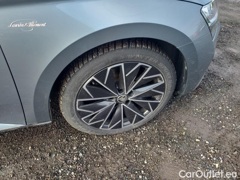  Skoda  Superb  (3V3)(2015) Supe.FL2.0TDI 110 L&K AT #16