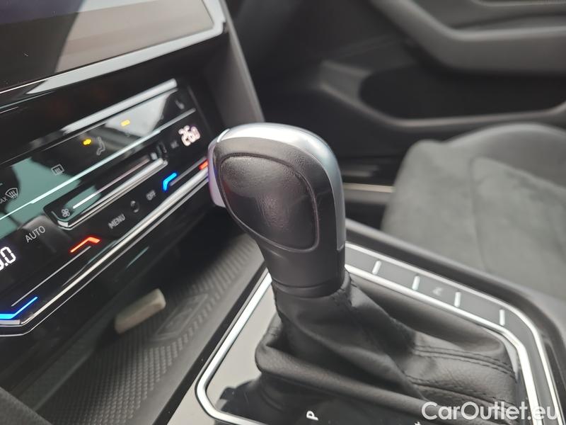  Volkswagen  Passat  Lim (CB2) (2019)  2.0TDI 147 Eleg.4M AT #9