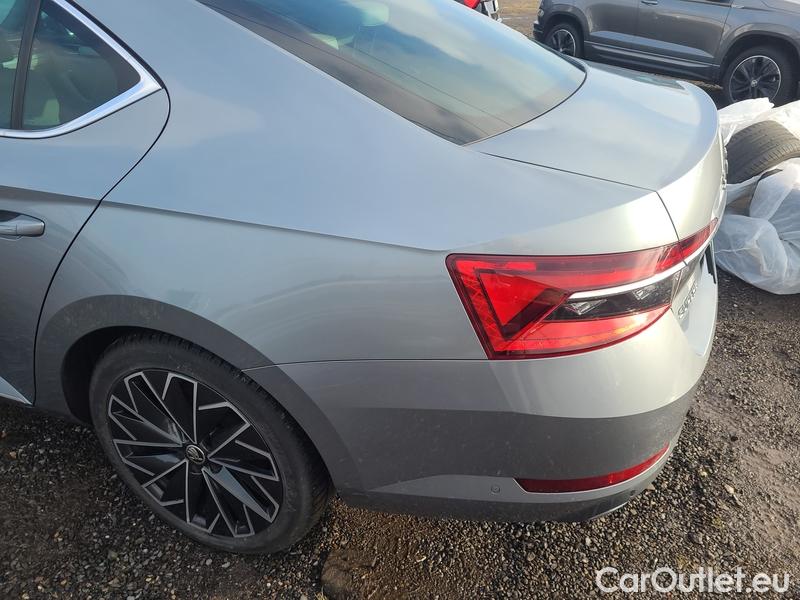  Skoda  Superb  (3V3)(2015) Supe.FL2.0TDI 110 L&K AT #8