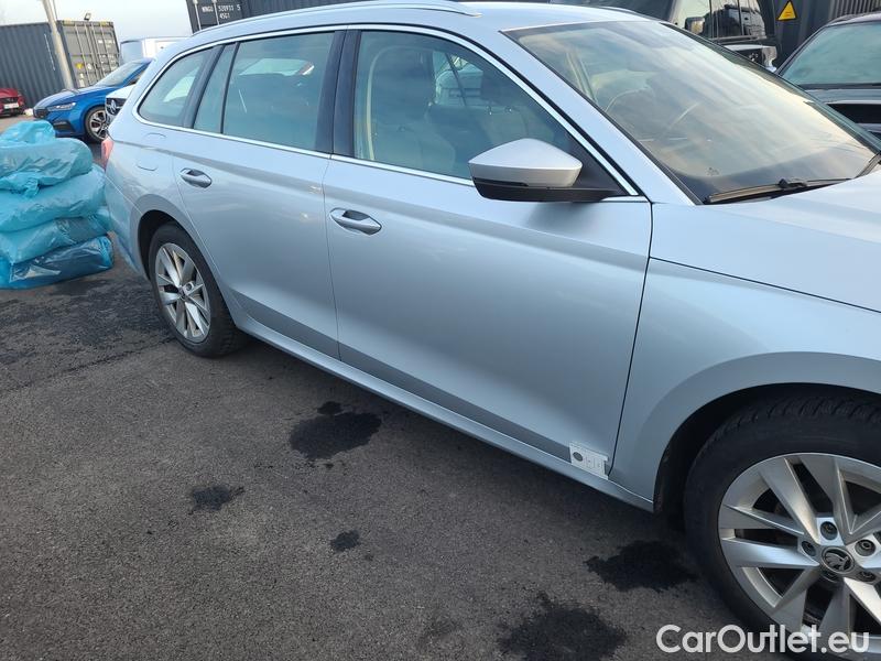  Skoda  Octavia  Combi (NX3)(2020) Oct.Combi 1.5TSI 110 Style #29