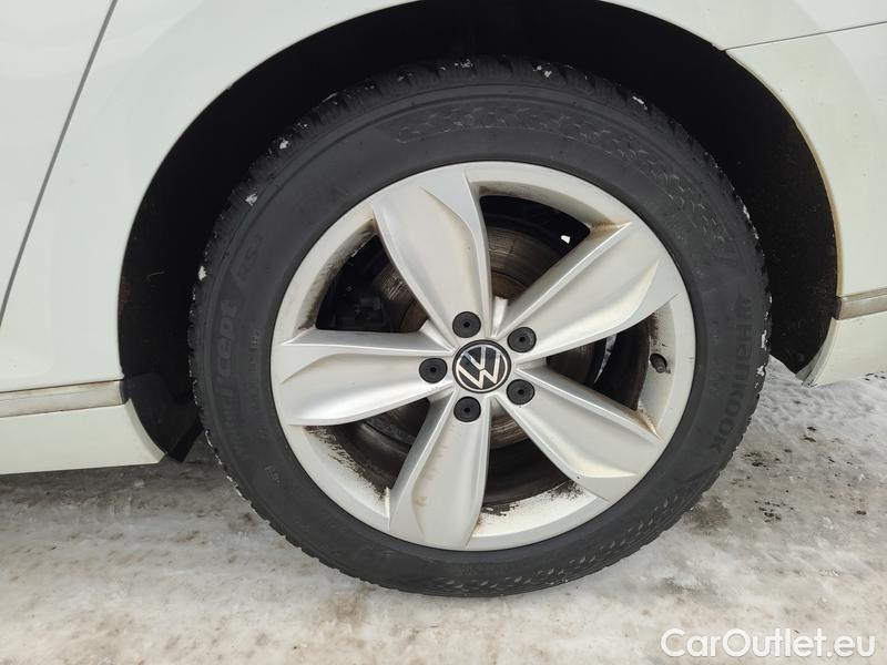  Volkswagen  Passat  Lim (CB2) (2019)  2.0TDI 147 Eleg.4M AT #5