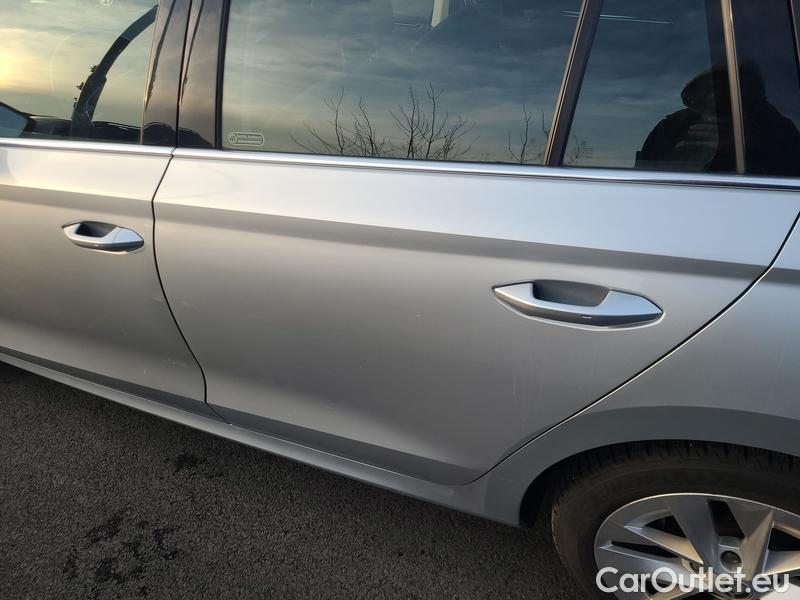  Skoda  Octavia  Combi (NX3)(2020) Oct.Combi 1.5TSI 110 Style #17