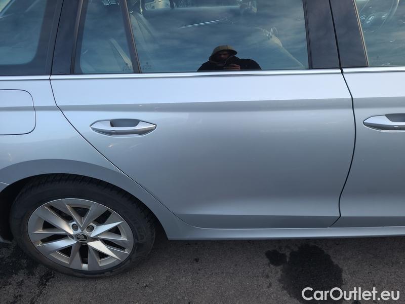  Skoda  Octavia  Combi (NX3)(2020) Oct.Combi 1.5TSI 110 Style #30