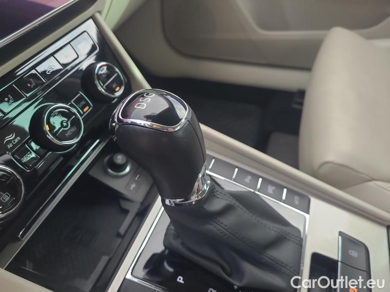  Skoda  Superb  (3V3)(2015) Supe.FL2.0TDI 110 L&K AT #19