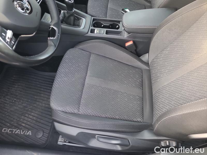  Skoda  Octavia  Combi (NX3)(2020) Oct.Combi 1.5TSI 110 Style #13