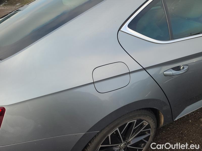  Skoda  Superb  (3V3)(2015) Supe.FL2.0TDI 110 L&K AT #12