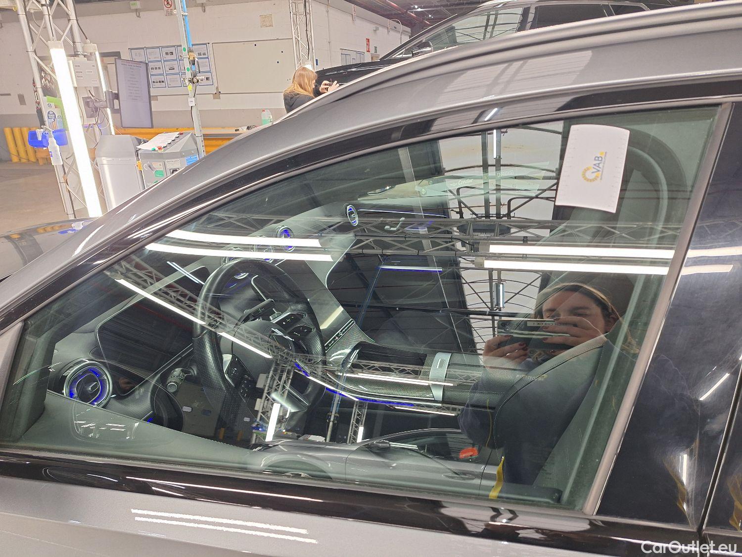  Mercedes  C-Klasse Mercedes, C-Class Break '21, Mercedes-Benz  Break C 220d Launch Edition #51