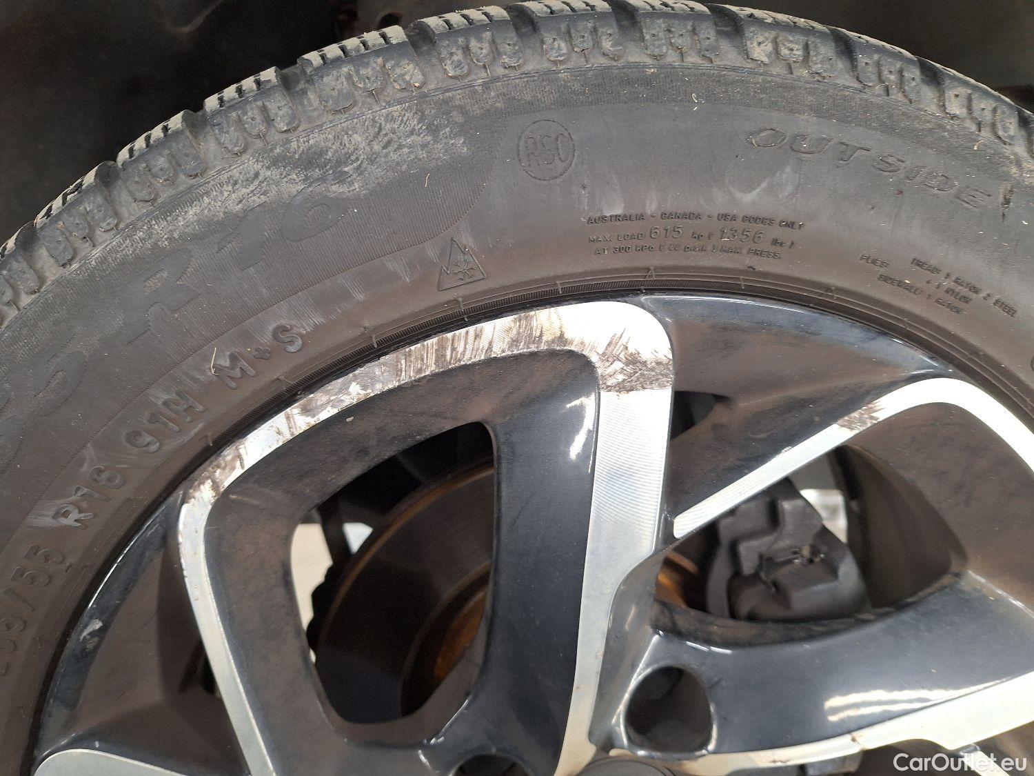  Citroen  C3 Citroën,  FL'20, Citroën  1.2 PureTech 110 S&S MAN6 Shine 5d #4