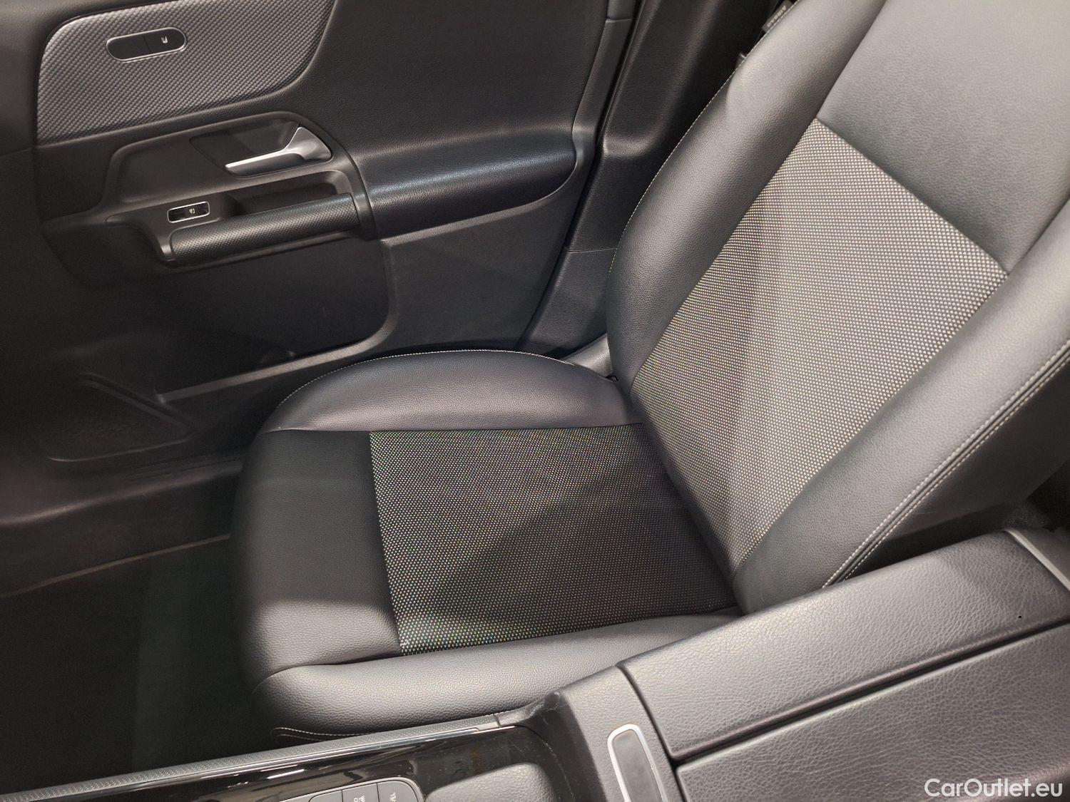  Mercedes  GLB Mercedes,  '19, Mercedes-Benz   200 d Business Solution 5d #49