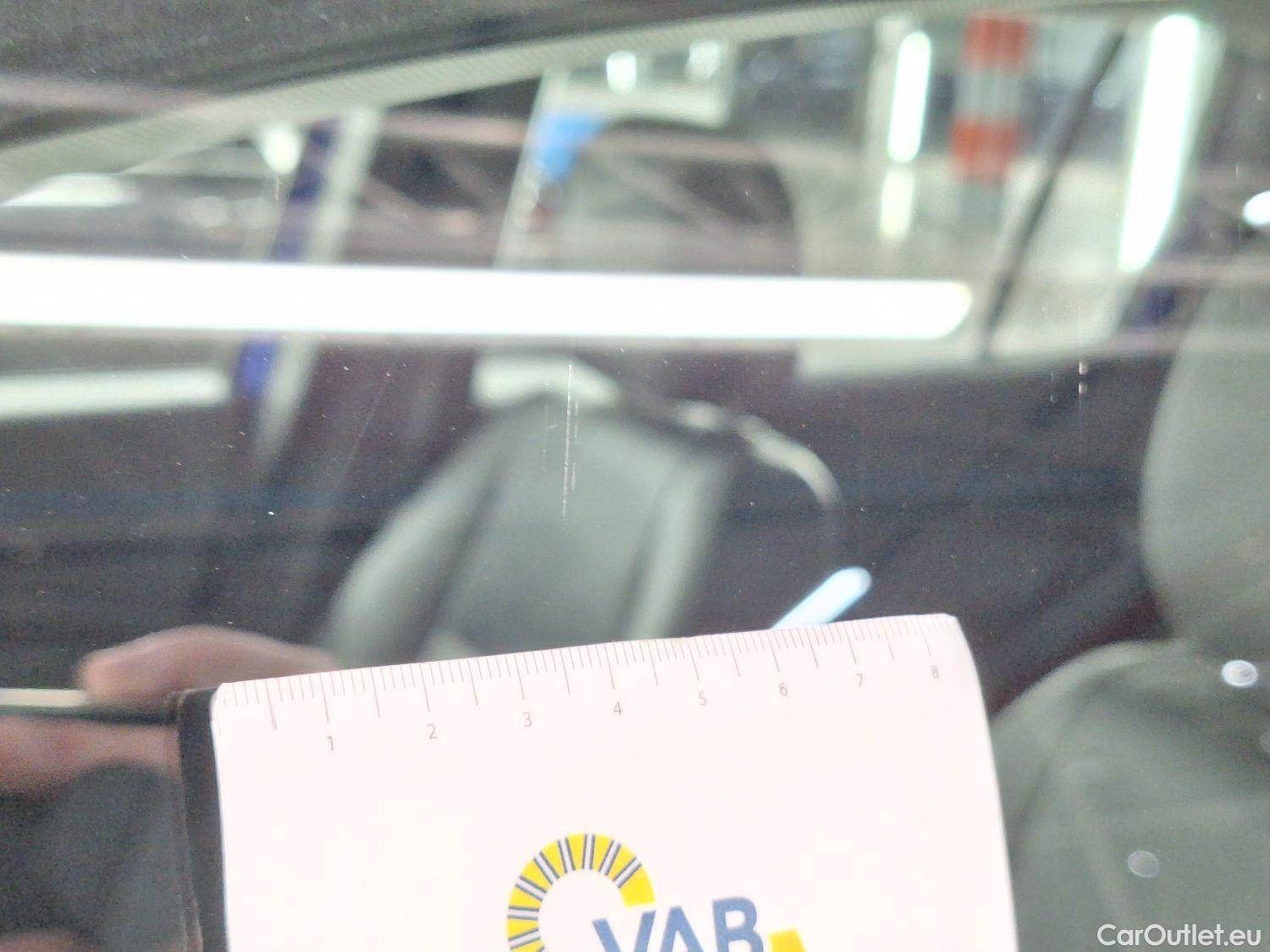  Mercedes  GLB Mercedes,  '19, Mercedes-Benz   200 d Business Solution 5d #54