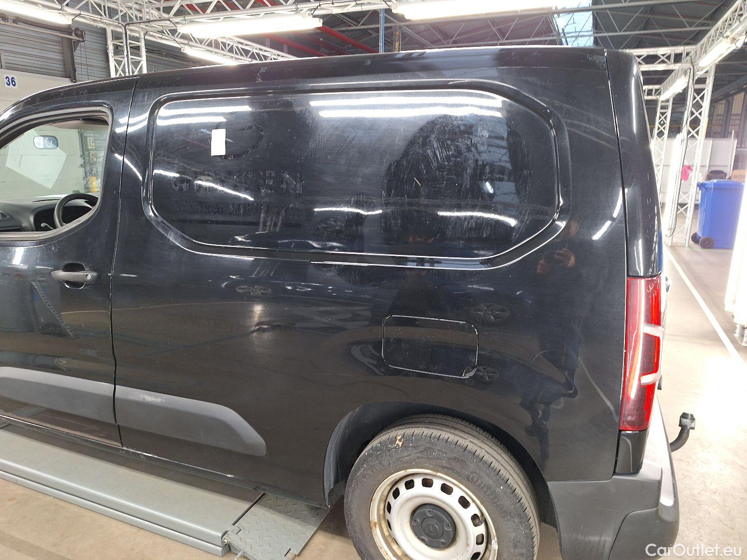  Opel  Combo Opel, _ '18, Opel  1.5 Turbo 55kW 2.0T L1H1 Edition 4d #36