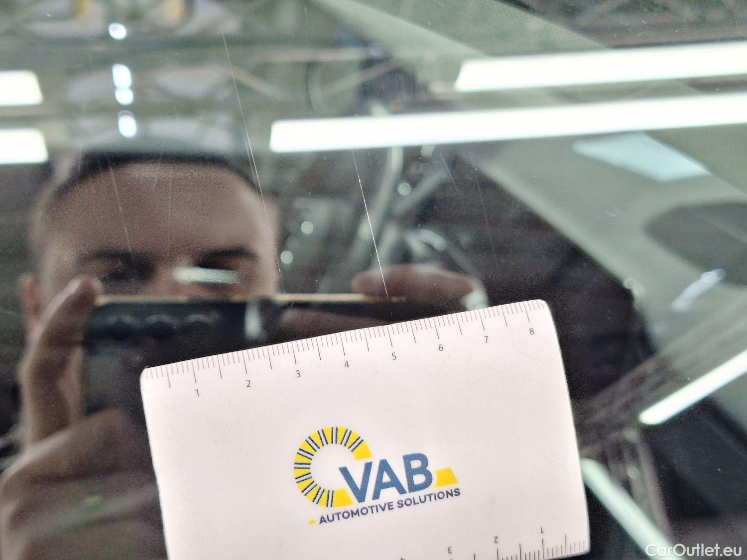  Mercedes  GLB Mercedes,  '19, Mercedes-Benz   200 d Business Solution 5d #41