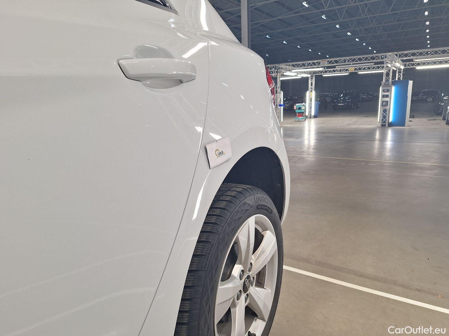  Audi  A1 Sportback Audi, A1 SB '18, Audi  1.0 25 TFSI 70kW S Line 5d #39