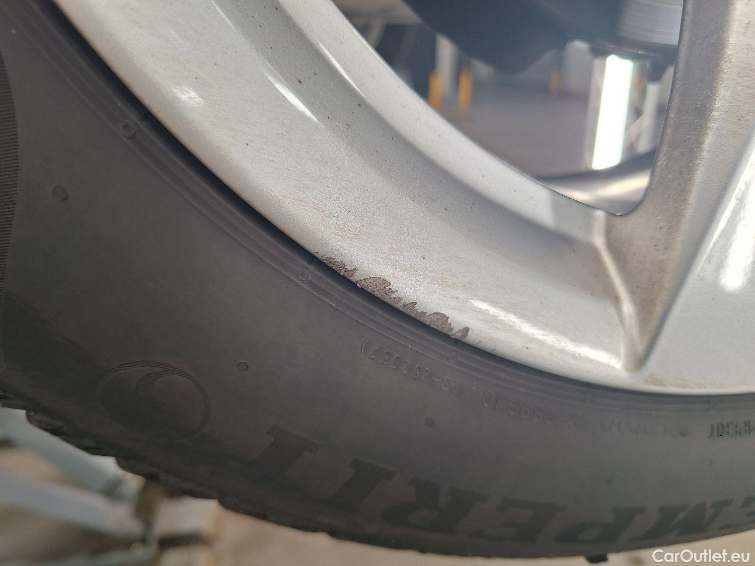  Audi  A1 Sportback Audi, A1 SB '18, Audi  1.0 25 TFSI 70kW S Line 5d #2