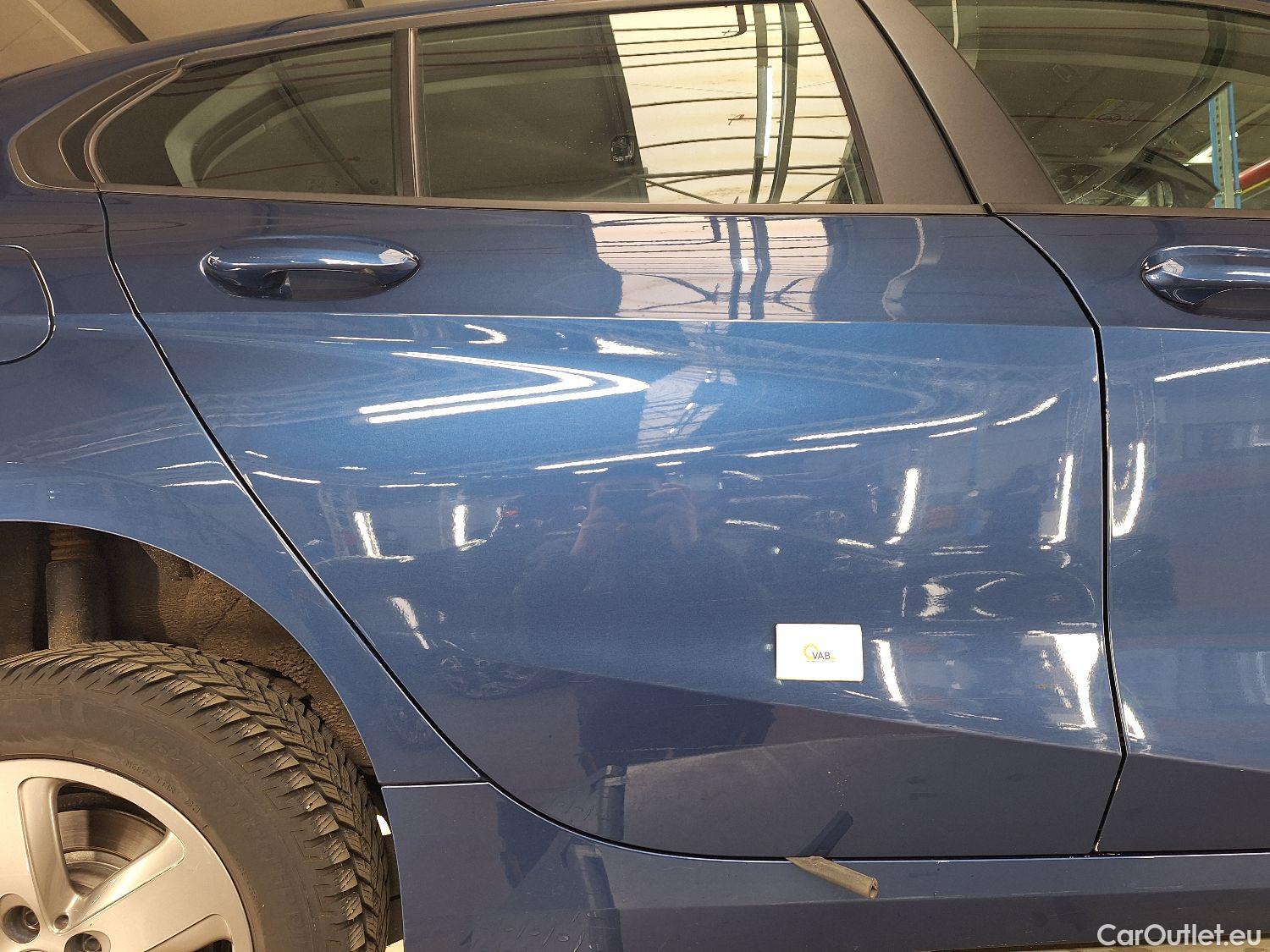  Bmw  Serie 1 BMW, 1-serie '19, BMW 1 Reeks Hatch 116dA (85 kW) 5d #37