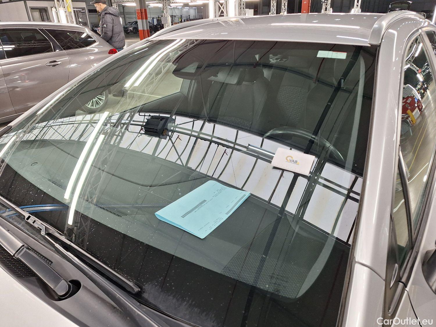  Toyota  Corolla Toyota,  TS '19, Toyota  Touring Sports 1.8 Hybrid Dynamic e #41