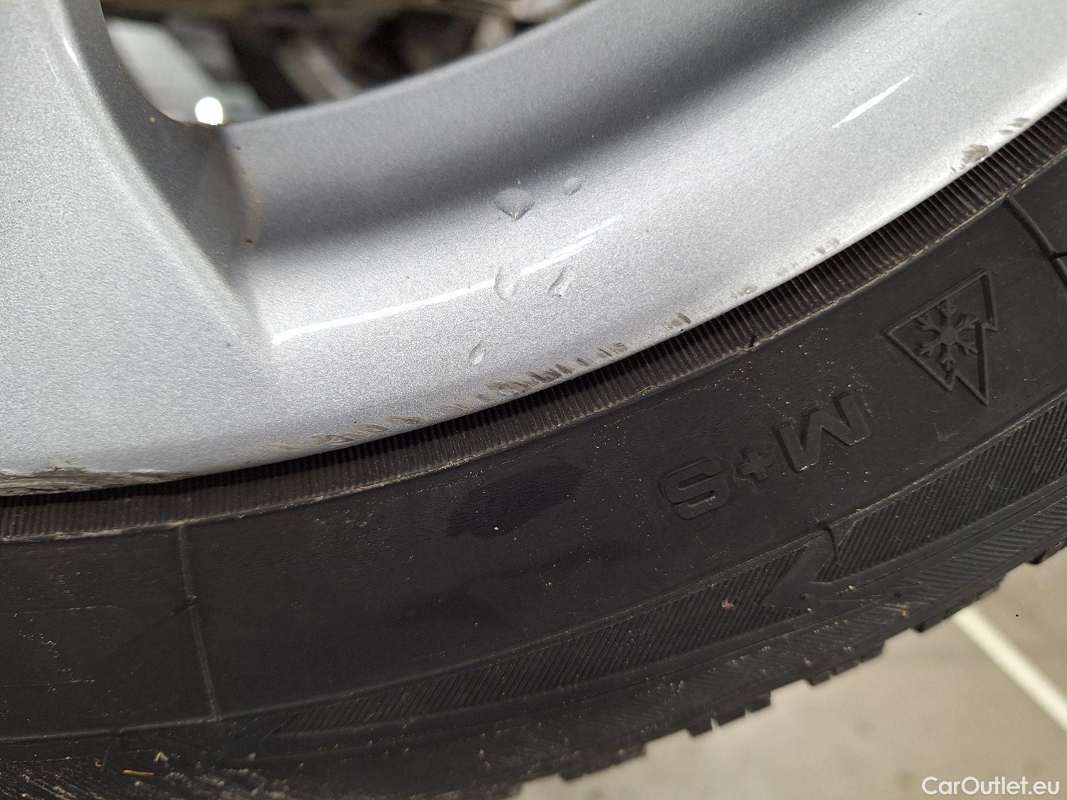  Toyota  Corolla Toyota,  TS '19, Toyota  Touring Sports 1.8 Hybrid Dynamic e #10