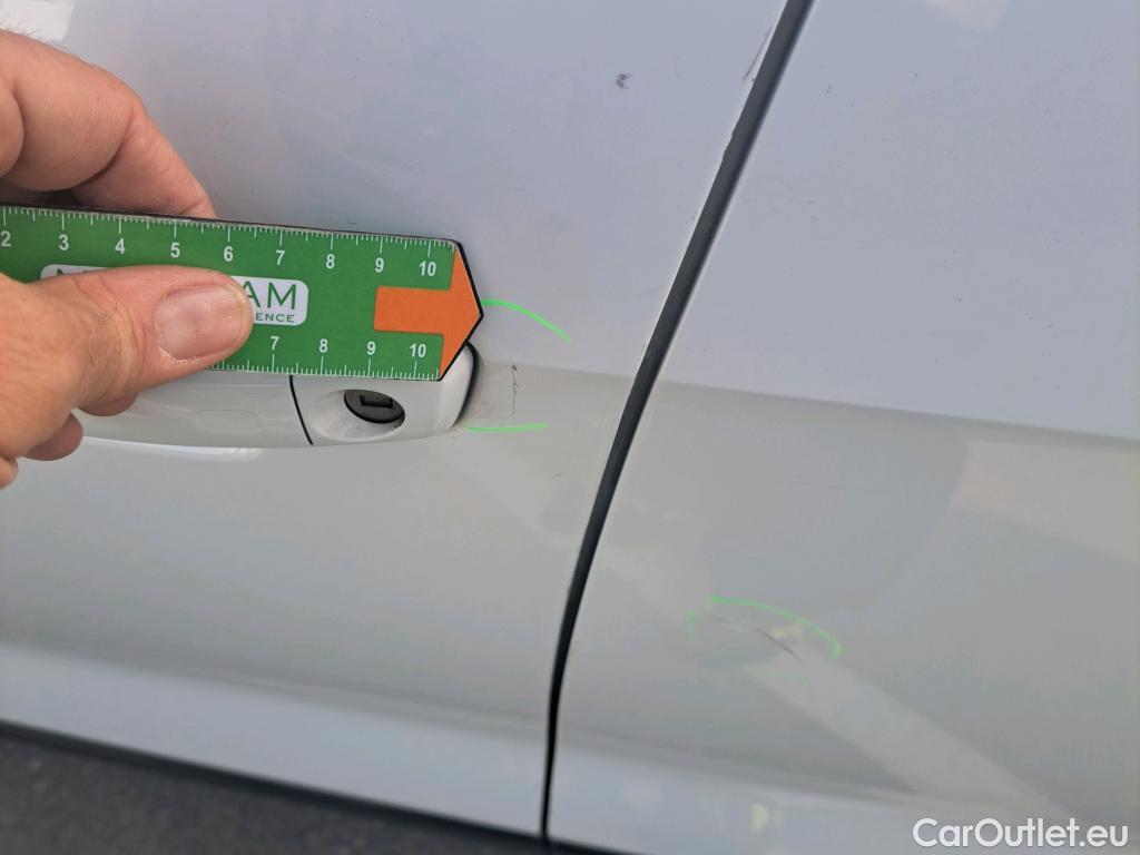  Audi  Q2 AUDI  / 2016 / 5P / todoterreno Design 35 TFSI 110kW (150CV) S tronic #28