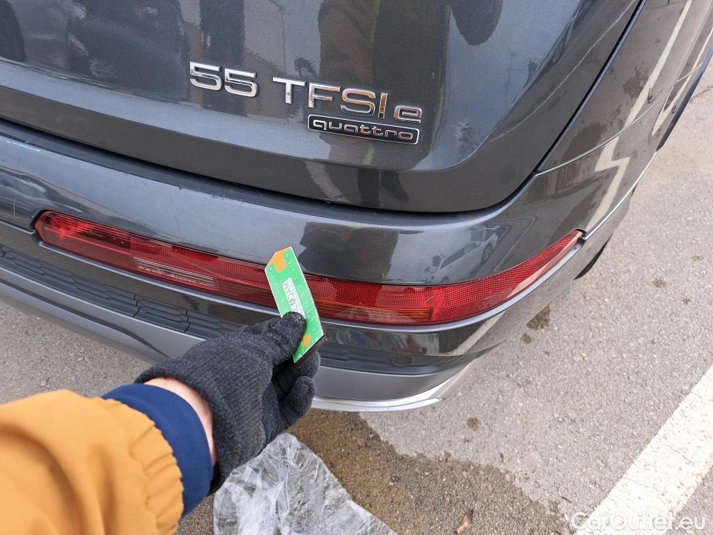  Audi  Q7 AUDI  / 2019 / 5P / todoterreno S line 55 TFSIe 280kW(381CV) quattro tip #9