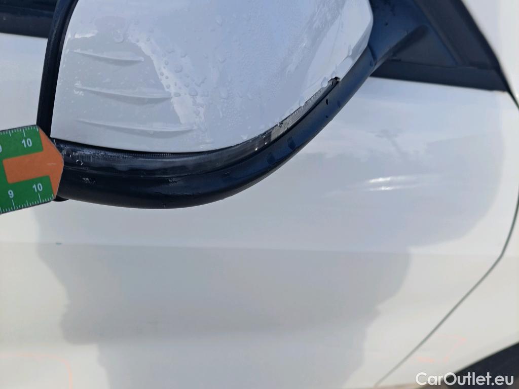  Bmw  Serie 1 BMW  / 2019 / 5P / berlina con portón 116d #30